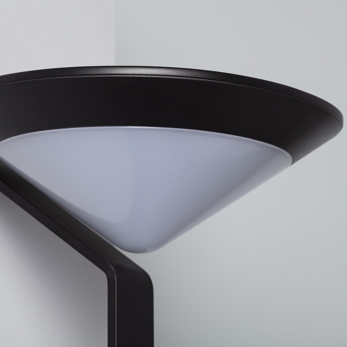Balise LED Solaire Extérieure en Saillie sur Pied 80cm Yuma Big avec Détecteur Mouvement Radar