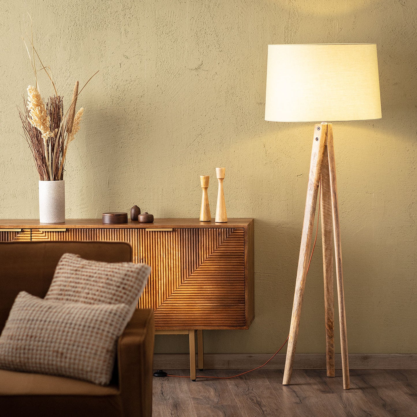 Lampadaire en bois Kumar ILUZZIA