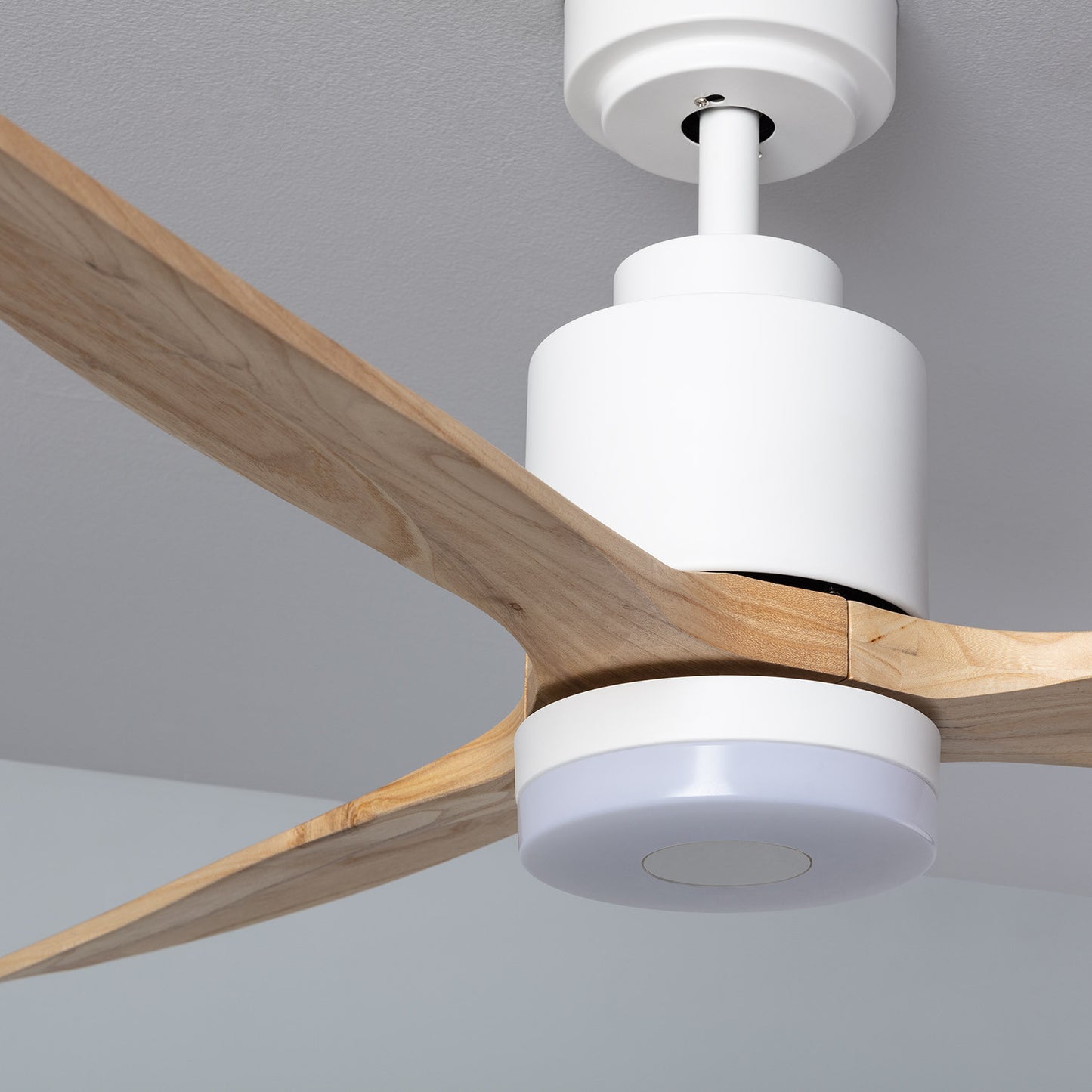 Ventilateur de Plafond LED Mersin Blanc Bois 132cm Moteur DC